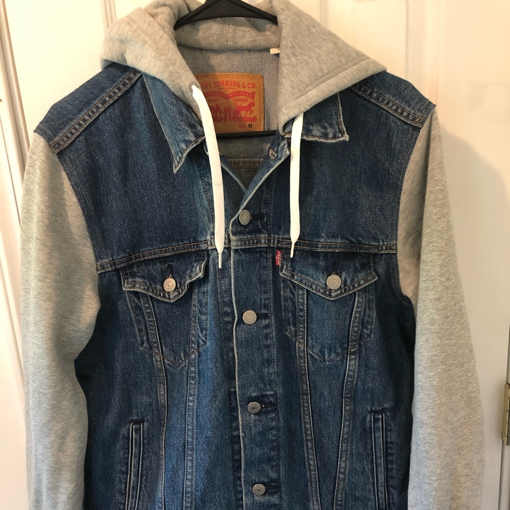 Levi’s Jean Jacket/Hoodie Hybrid